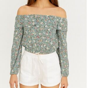 Juniors' Live To Be Spoiled Ruffled Off-the-Shoulder Top NEW SZ SM cropped